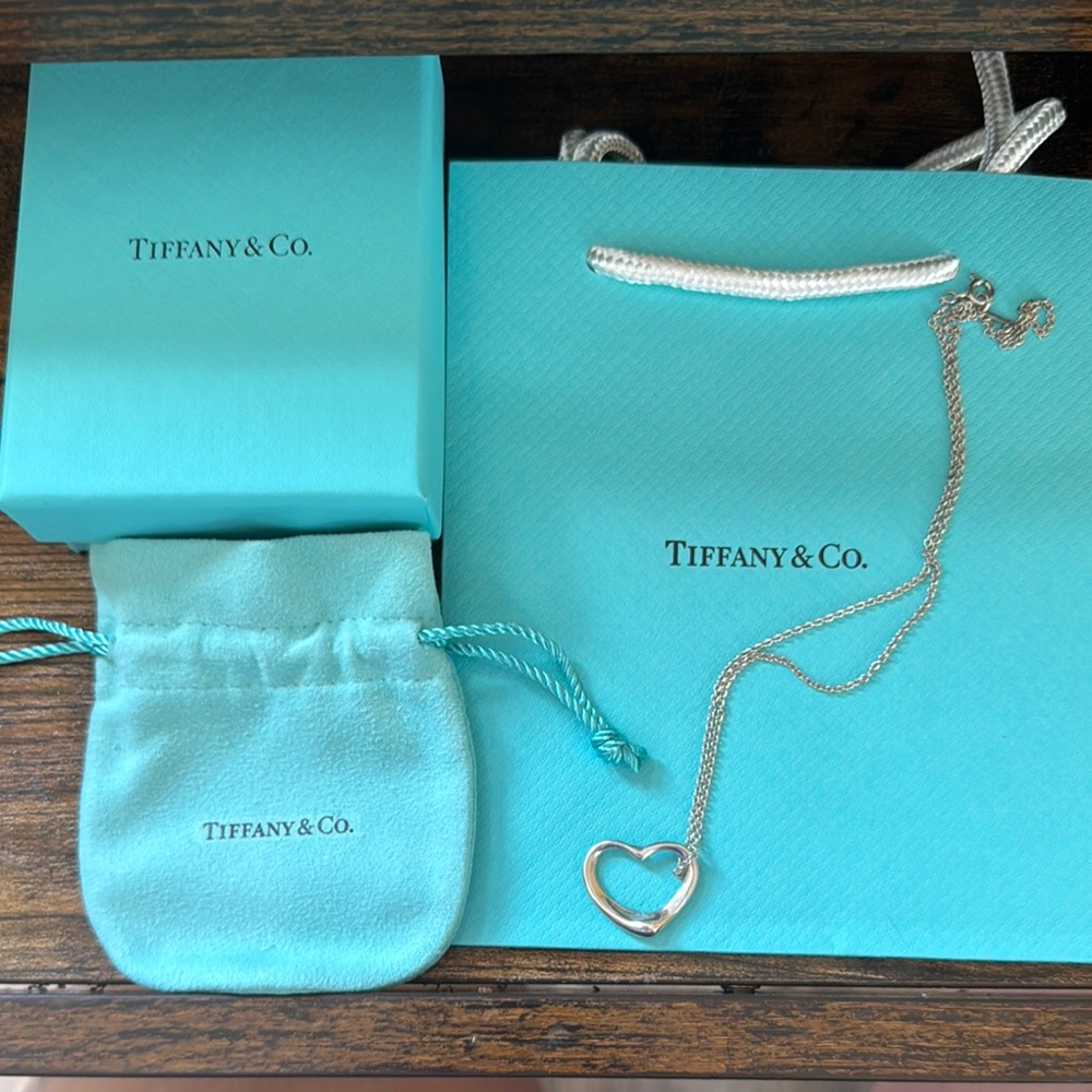 Tiffany & Co. Elsa Peritti large Silver Open Heart Pendant